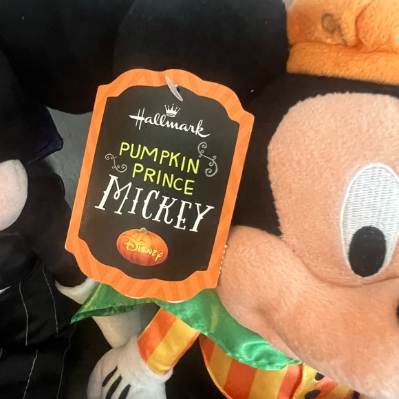Disney Mickey Halloween Bundle - Picture 9 of 10